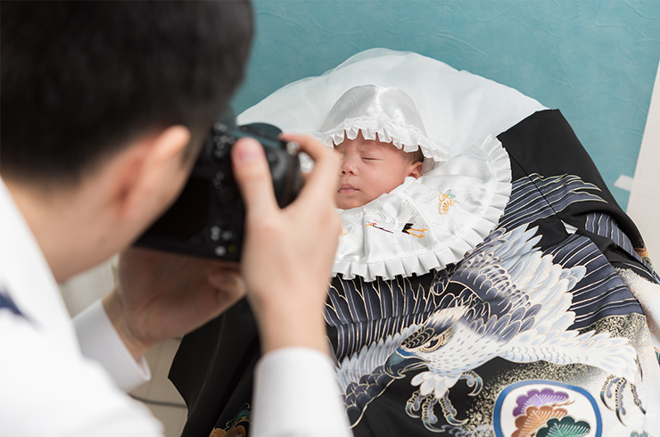 百日祝い(お食い初め)の思い出をスタジオアリスで撮影しよう