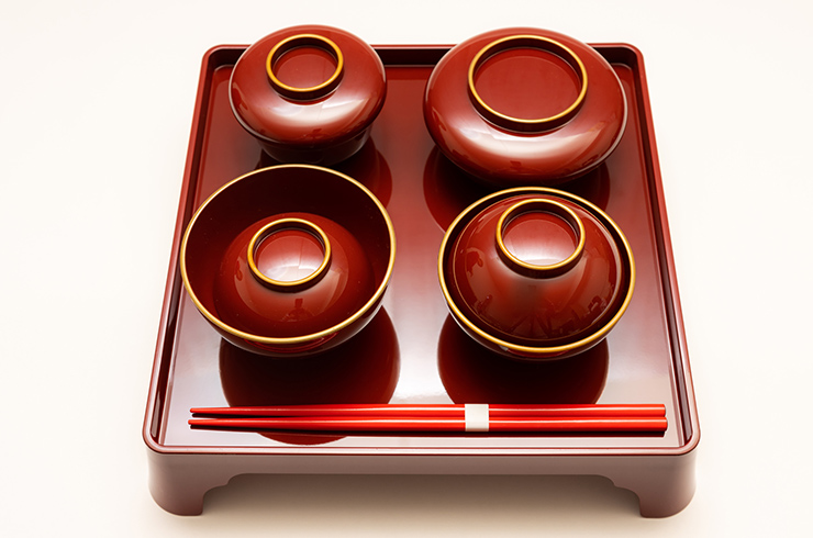 百日祝い(お食い初め)ではどんな食器を使う?必要なものは?