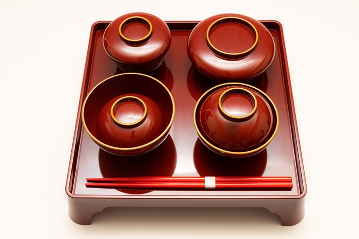 百日祝い(お食い初め)|男女で異なる食器