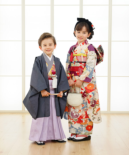 七五三撮影はスタジオアリスなら衣装も着付けもお任せ！