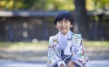 【2023年~2028年 早見表付き】七五三をお祝いする年齢と日程を紹介