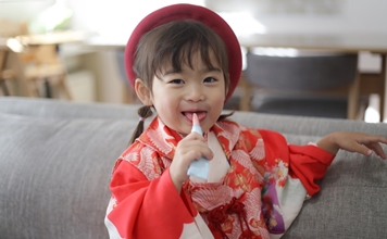 七五三の千歳飴（ちとせあめ）に込められた願いとは？由来や食べ方を紹介