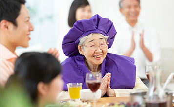 【2025年長寿祝い早見表】祝い方からおすすめプレゼントまで全解説