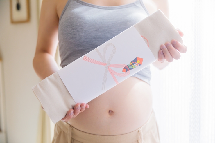 戌の日の安産祈願では何をする？日程の決め方や準備、食事会まで全解説！