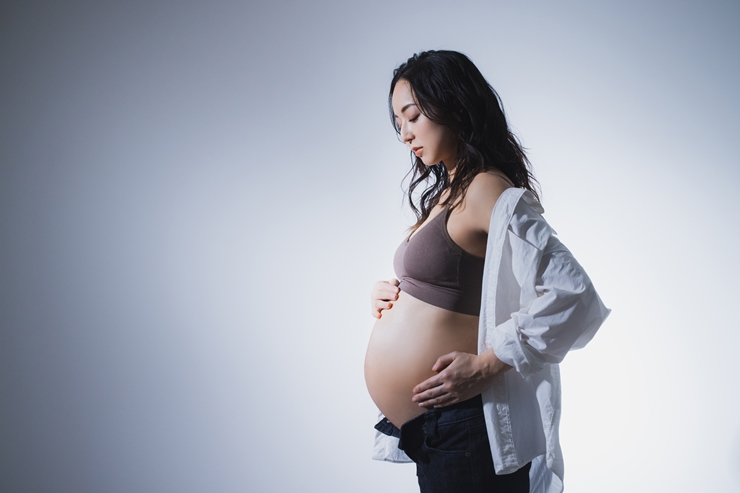 マタニティフォトの衣装選びに迷ったら?映えコーデ5選