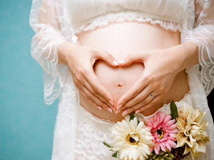 最高のマタニティフォトを残そう!メリットと撮影時期