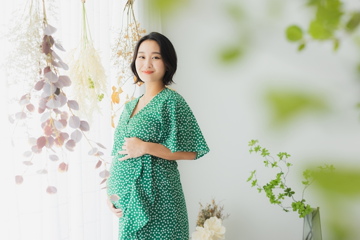 マタニティフォトをワンピースでコスパよく◎おしゃれに見せるポイントは?