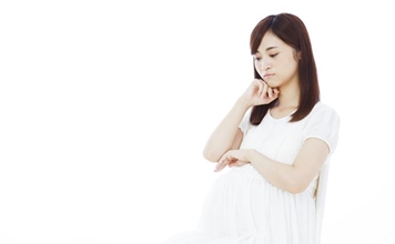 マタニティブルーは妊娠中だけじゃない！原因や症状を知り、正しく乗り越えよう