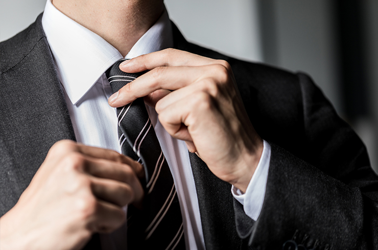 結び目が大きめの「ダブルノット」