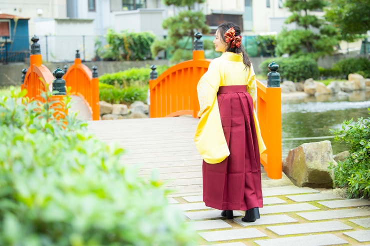 卒業式当日に気をつけたい袴着用時の作法