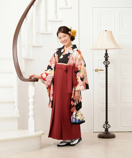 卒業袴での記念写真をスタジオアリスで撮影しよう！