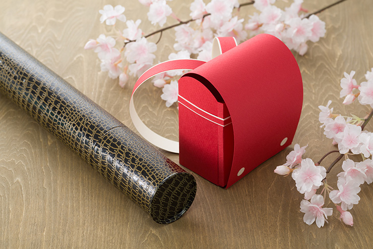 小学校の卒業式｜フォトスタジオでの撮影は好みの衣装で特別な写真を