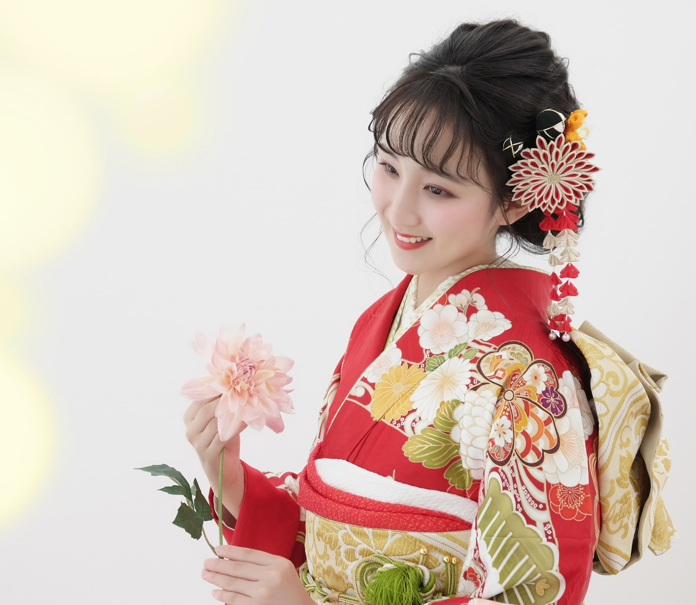 大人の仲間入りをするお祝いを。成人式・卒業袴（高校、大学）