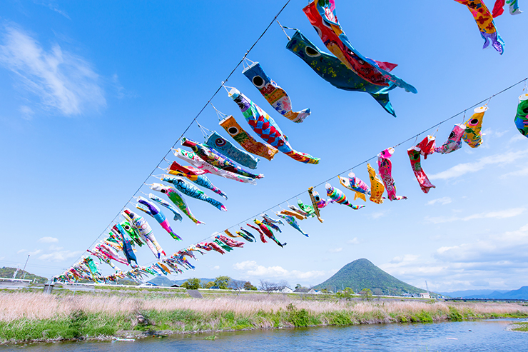 兜や鎧の他にも◎こいのぼりを端午の節句に揚げる理由