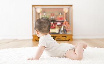 初めてのひな祭りの「初節句」を盛大に！食べ物や衣装、お祝いの仕方を総まとめ